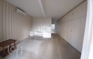 Image 30 - 704162