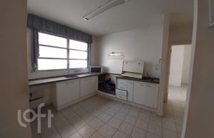 Image 39 - 704162