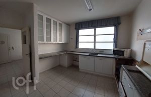 Image 44 - 704162