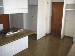 Image 9 - 704164
