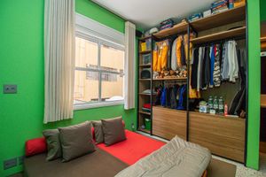 Image 30 - 704165