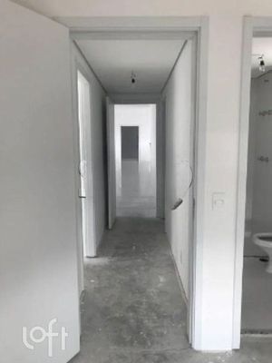 Image 17 - 704219