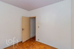 Image 33 - 704272