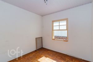 Image 31 - 704272