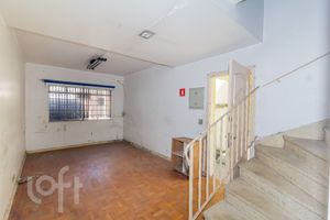 Image 1 - 704272