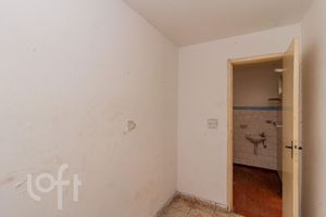 Image 17 - 704272