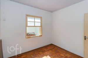 Image 34 - 704272