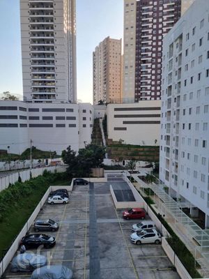 Image 12 - 704437