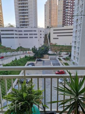 Image 11 - 704437