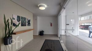 Image 15 - 704888
