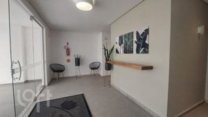 Image 19 - 704888