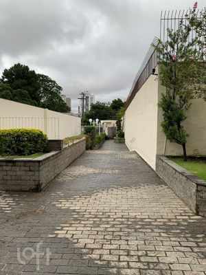 Image 11 - 705240