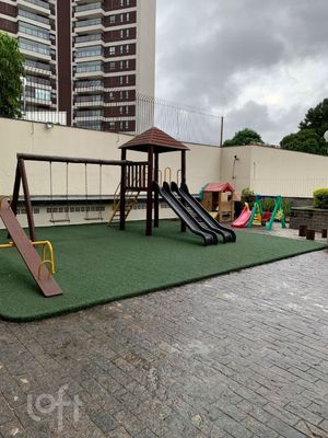 Image 21 - 705240