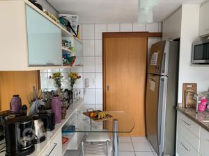 Image 12 - 705311