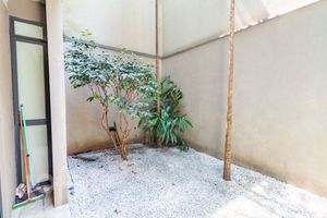 Image 5 - 705416