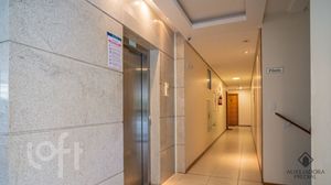 Image 5 - 705506