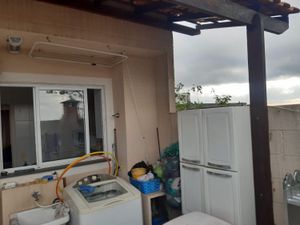 Image 6 - 705738
