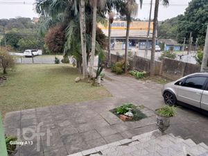 Image 3 - 705747