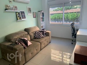 Image 11 - 705793