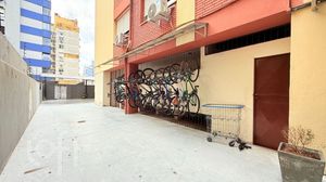 Image 17 - 705793