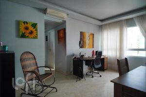 Image 19 - 706129
