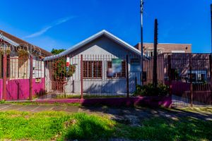 Image 33 - 706539