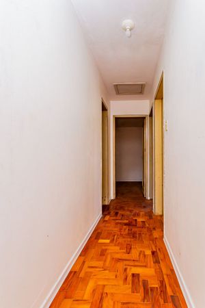 Image 4 - 706539