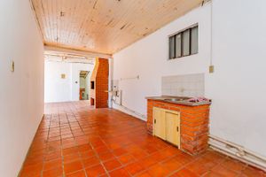 Image 26 - 706539
