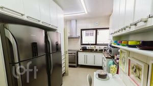 Image 3 - 706742