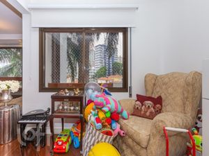 Image 18 - 706868