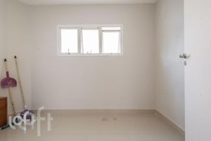 Image 24 - 706872