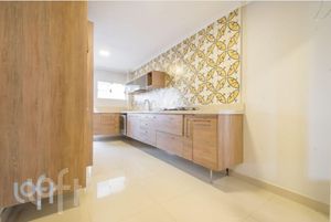 Image 21 - 706872