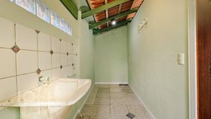 Image 31 - 708913