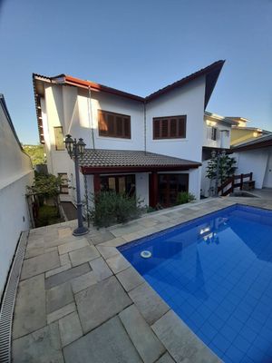 Image 1 - 709824