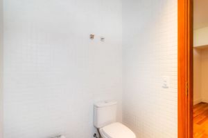 Image 33 - 711262
