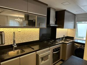 Image 8 - 711284