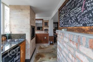 Image 5 - 715059