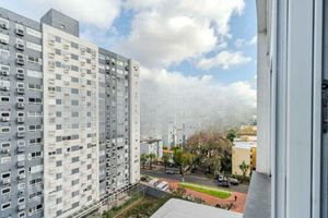 Image 31 - 715851