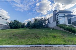 Image 1 - 716112
