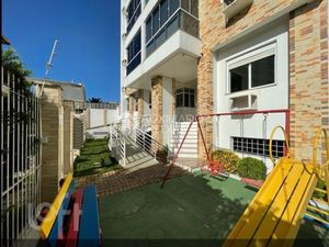 Image 33 - 717227