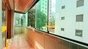 Image 18 - 717498