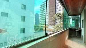 Image 19 - 717498