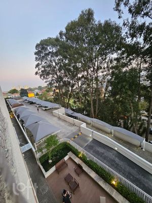Image 17 - 718102