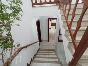 Image 18 - 718199