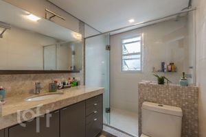 Image 11 - 718443