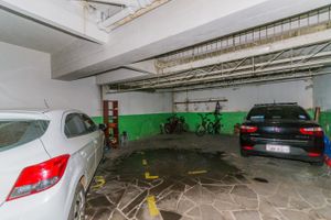 Image 30 - 718568