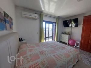 Image 8 - 718731