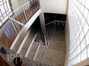 Image 19 - 718818