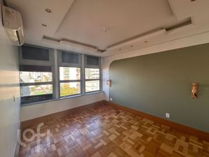 Image 8 - 720968