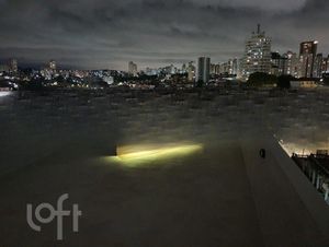 Image 10 - 722105